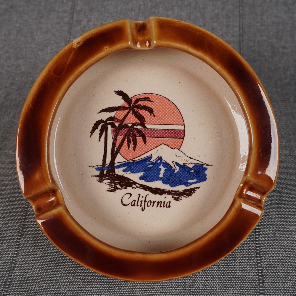 Vintage California Souvenir Ceramic Ashtray Palm Trees Sunset Brown Cream 5"